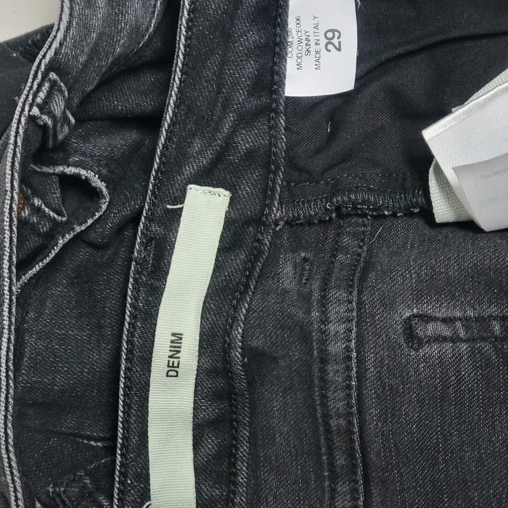 Off-White Main Label c/o Virgil Abloh Floral Embroidered Skinny Jeans. - Picture 11 of 16